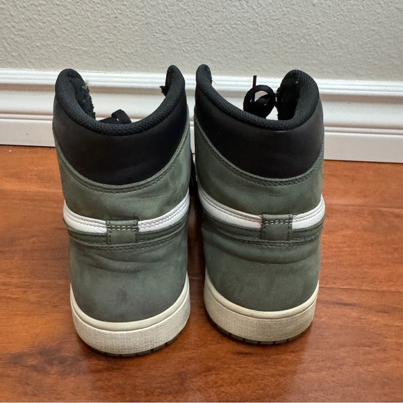 Jordan 1 Retro High Clay Green Size 11 - Picture 4 of 10